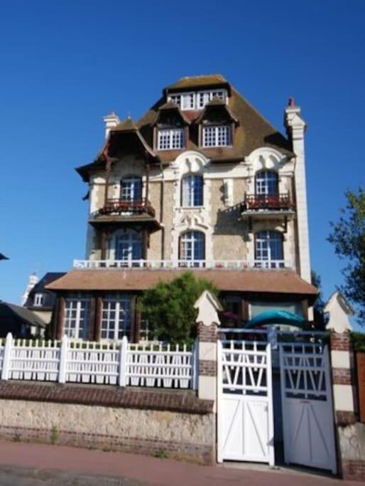 Les Embruns - Plein Ciel - Appartement 3Eme Etage Deauville Exterior foto